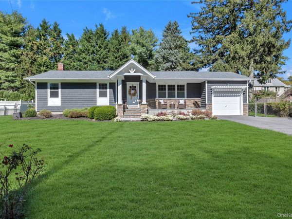 1 Gilmer Lane , Kings Park, NY 11754