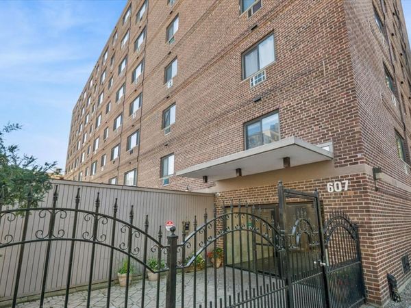 607 W Wrightwood Avenue , Unit 809, Chicago, IL 60614