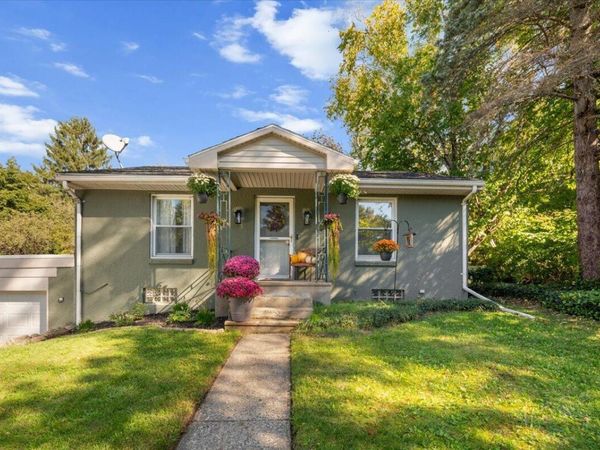 2926 Cheney Avenue NE, Grand Rapids, MI 49505