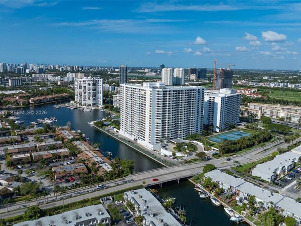 2500 PARKVIEW DR , Unit 517, Hallandale Beach, FL 33009