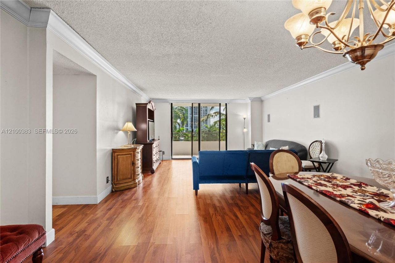 2500 Parkview Dr , Unit 517, Hallandale Beach, FL 33009 Photo