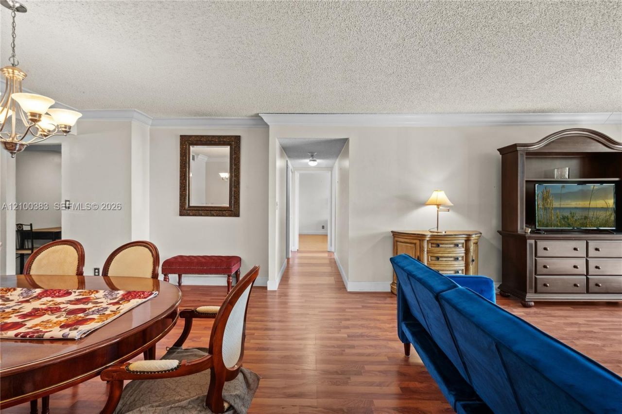 2500 Parkview Dr , Unit 517, Hallandale Beach, FL 33009 Photo