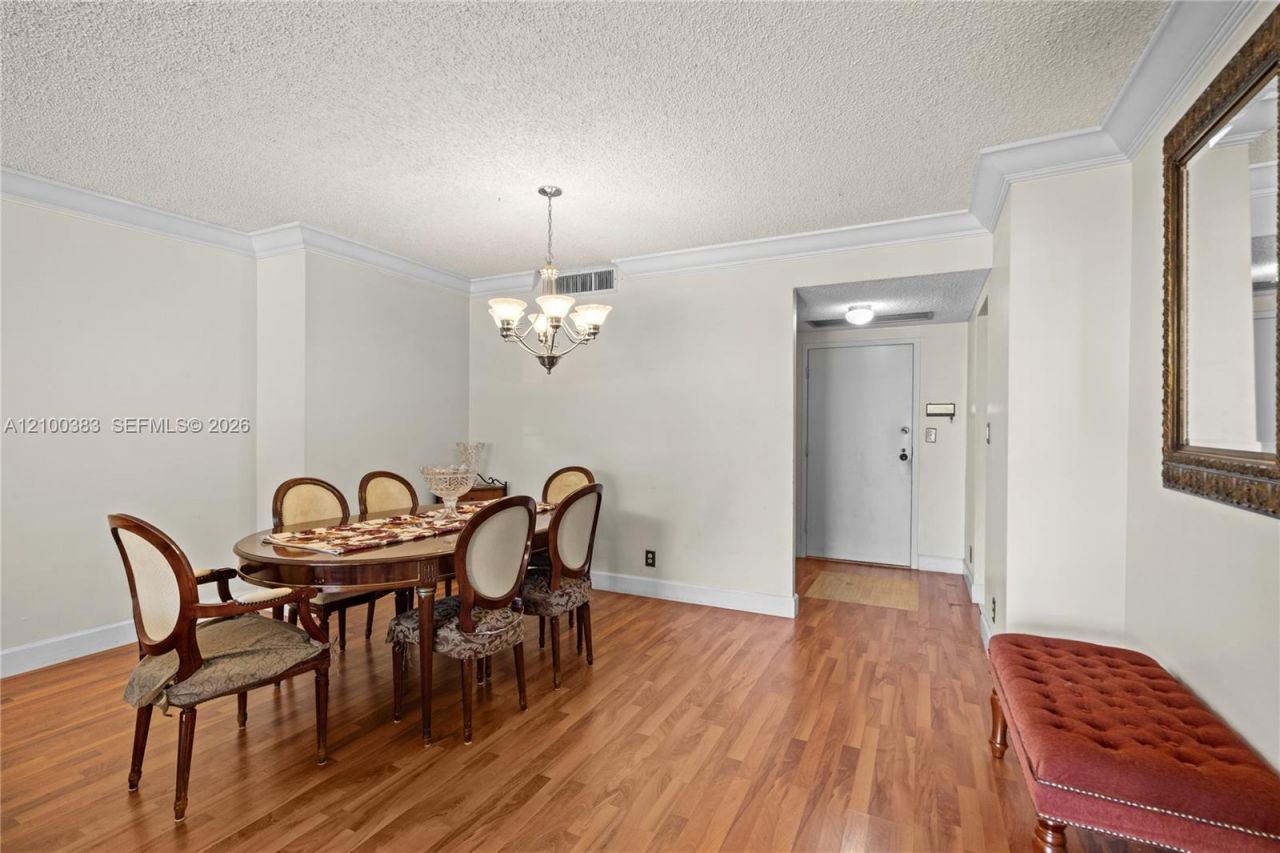 2500 Parkview Dr , Unit 517, Hallandale Beach, FL 33009 Photo
