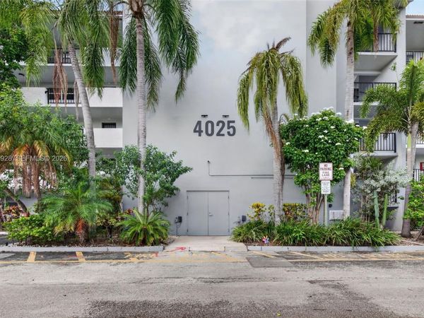 4025 N Nob Hill Rd , Unit 107, Sunrise, FL 33351