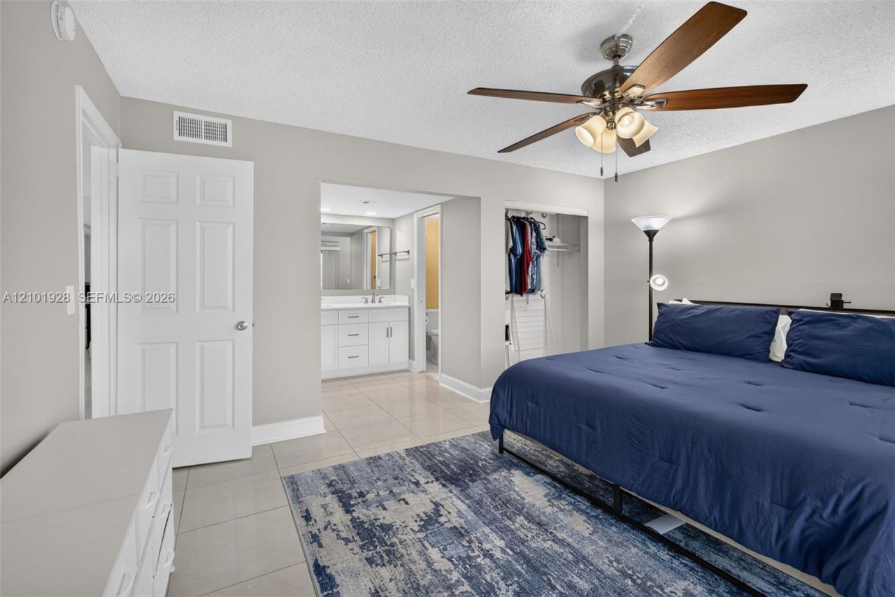 4025 N Nob Hill Rd , Unit 107, Sunrise, FL 33351 Photo