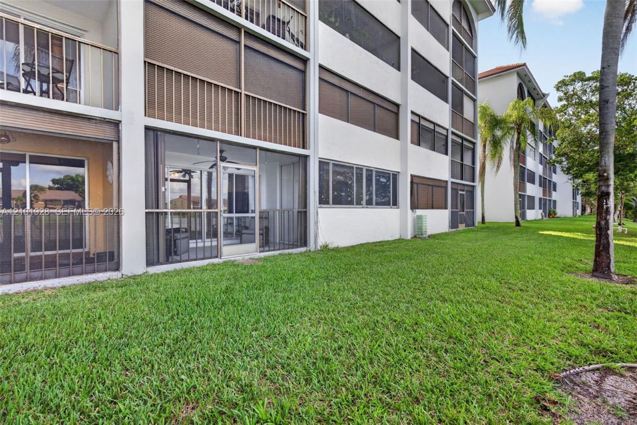 4025 N Nob Hill Rd , Unit 107, Sunrise, FL 33351 Photo