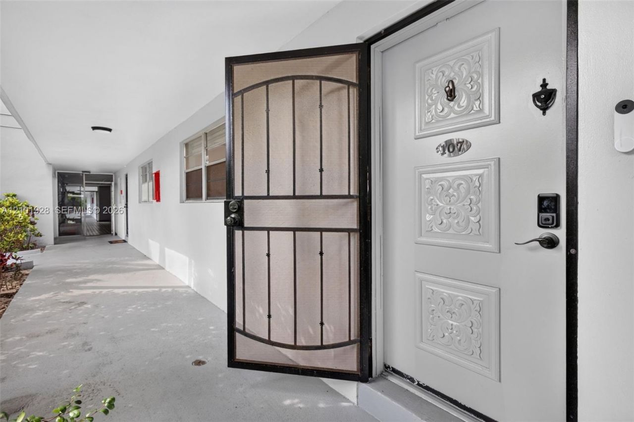 4025 N Nob Hill Rd , Unit 107, Sunrise, FL 33351 Photo