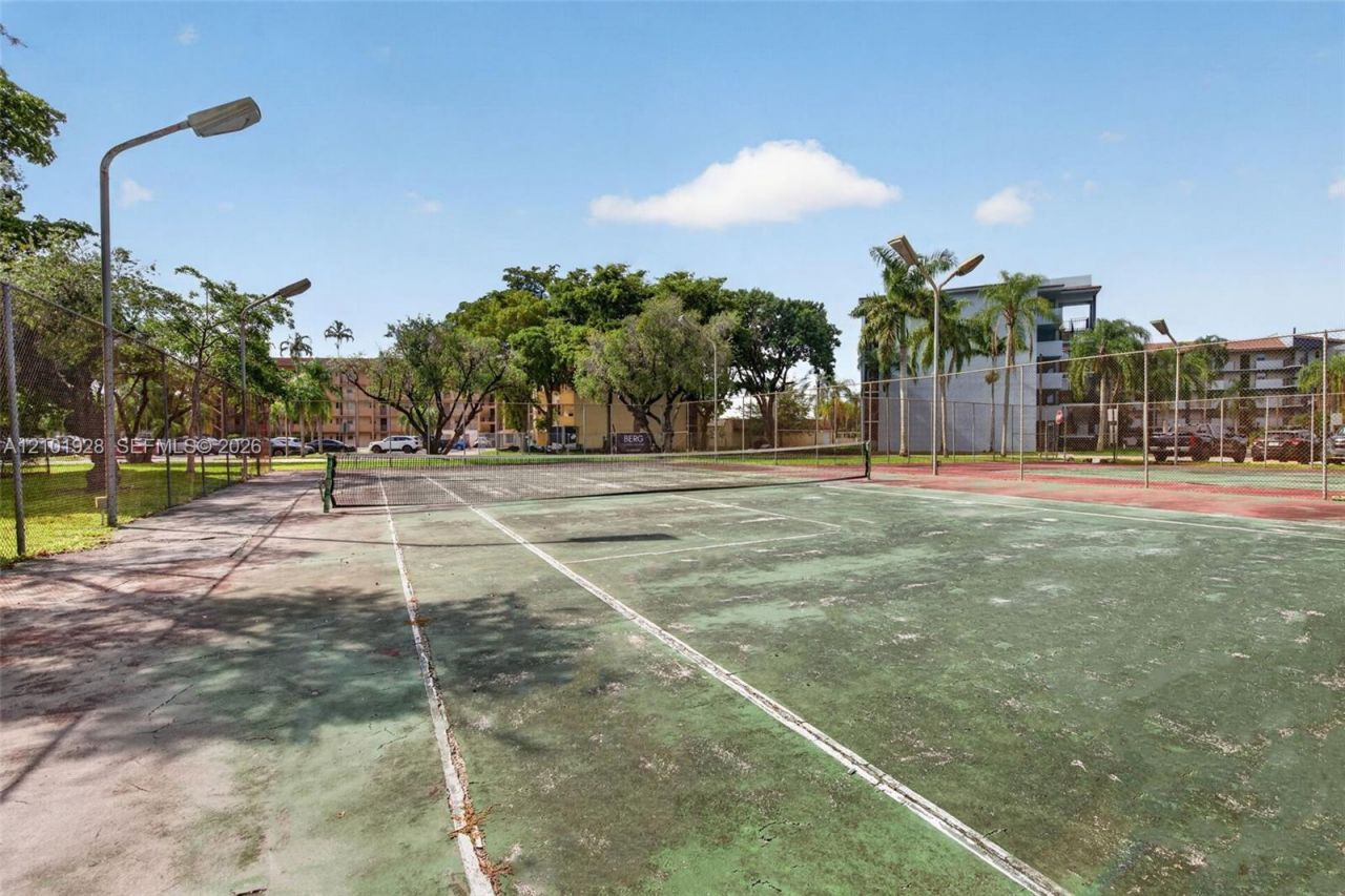 4025 N Nob Hill Rd , Unit 107, Sunrise, FL 33351 Photo
