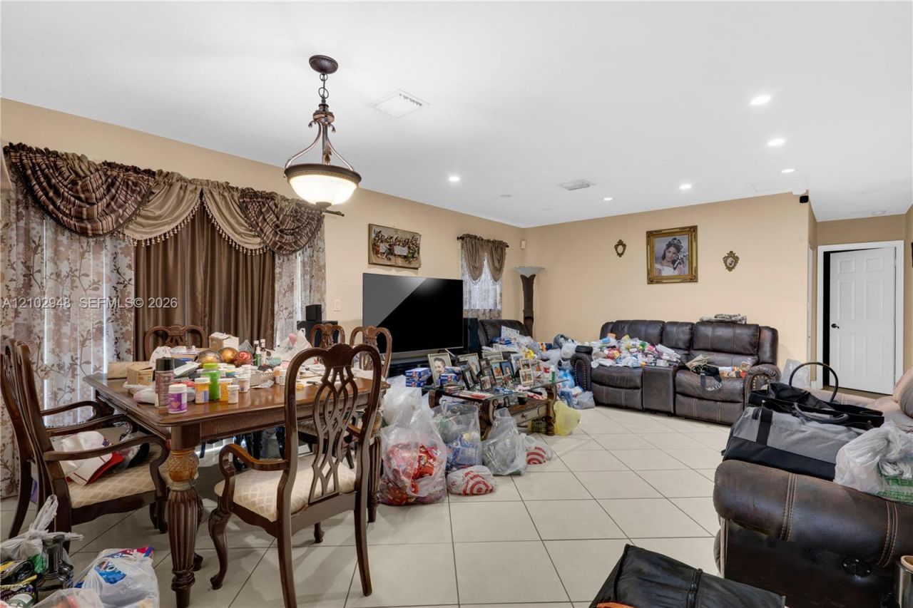 11525 SW 49th Ter , Miami, FL 33165 Photo