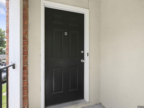 7752 Jefferson Place Blvd, Unit #20-D, Baton Rouge, LA 70809