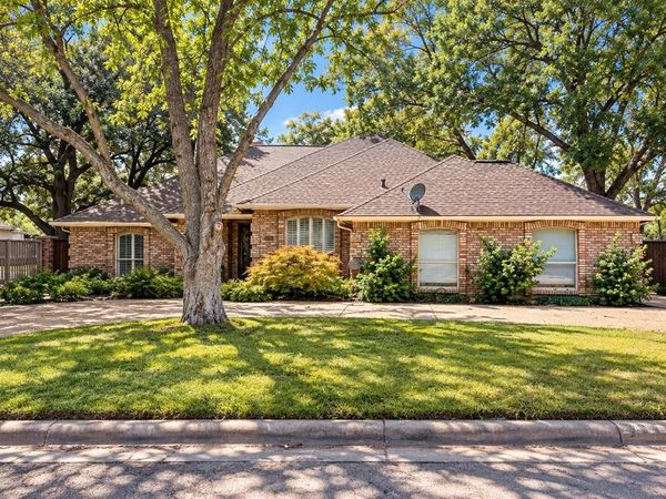 7056 Allen Place Drive , Fort Worth, TX 76116