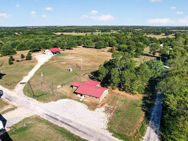 504 W Clay Street, Montague, TX 76251