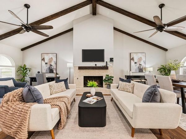 633 Lewis Drive, Hurst, TX 76054