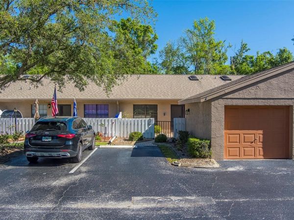 3135 CHARTER CLUB DRIVE , Unit G, TARPON SPRINGS, FL 34688