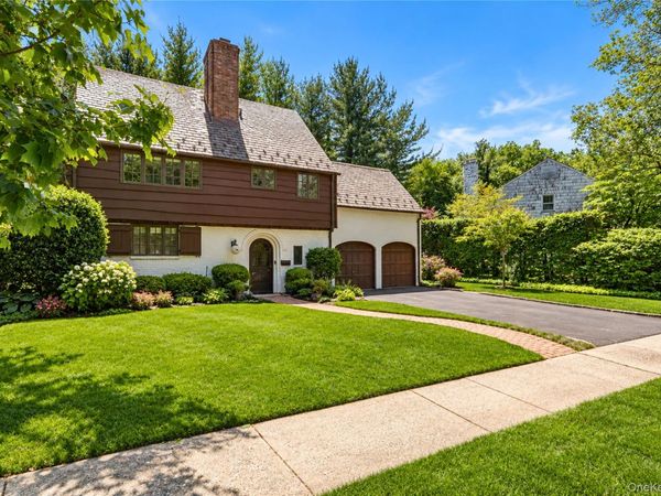 34 Wensley Drive , Great Neck, NY 11021