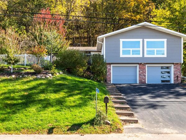 3725 Cliffside DRIVE, La Crosse, WI 54601