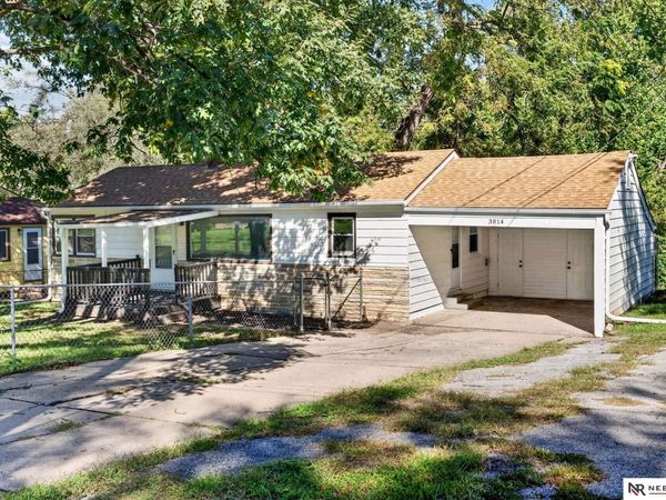 3814 Pinkney Street, Omaha, NE 68111