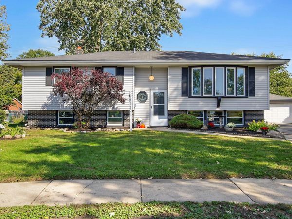 9120 Prairie Avenue , Highland, IN 46322