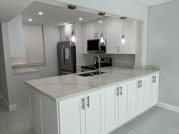 2830 SOMERSET Drive, Unit 211N, Lauderdale Lakes, FL 33311