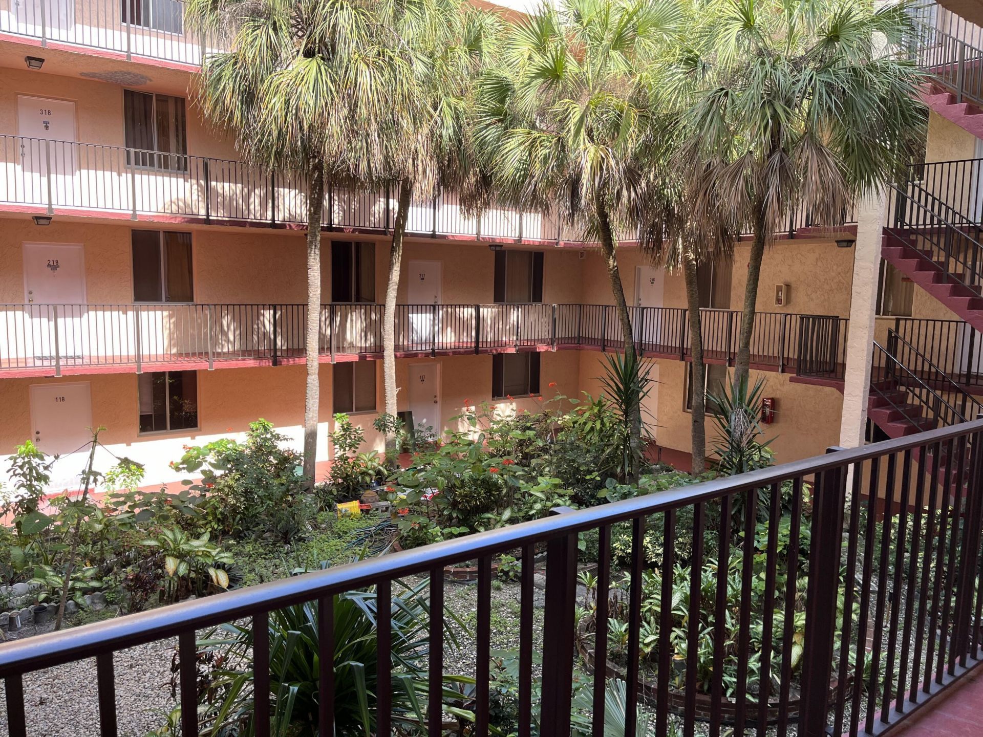 2830 Somerset Drive, Unit 211N, Lauderdale Lakes, FL 33311 Photo