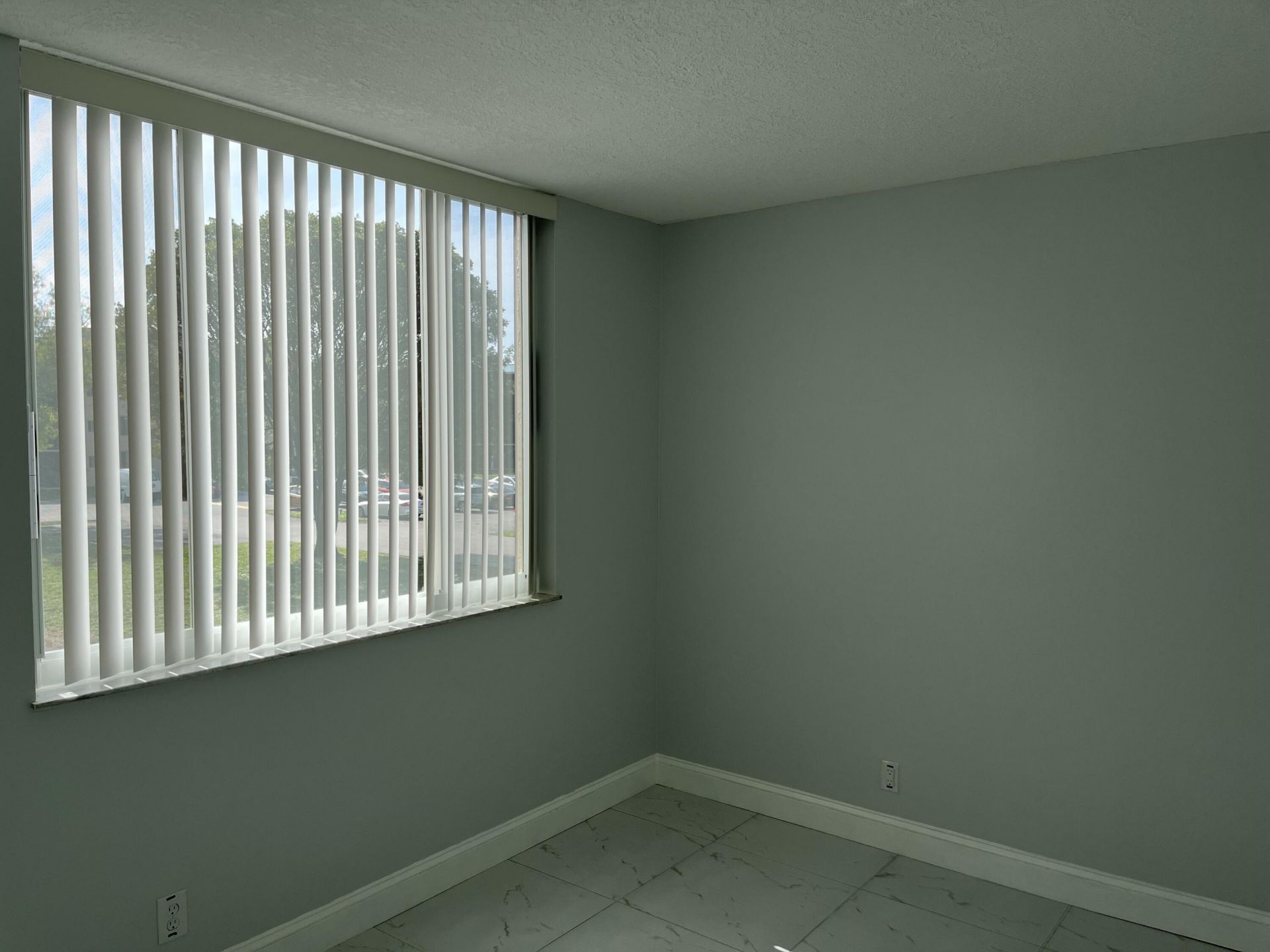 2830 Somerset Drive, Unit 211N, Lauderdale Lakes, FL 33311 Photo