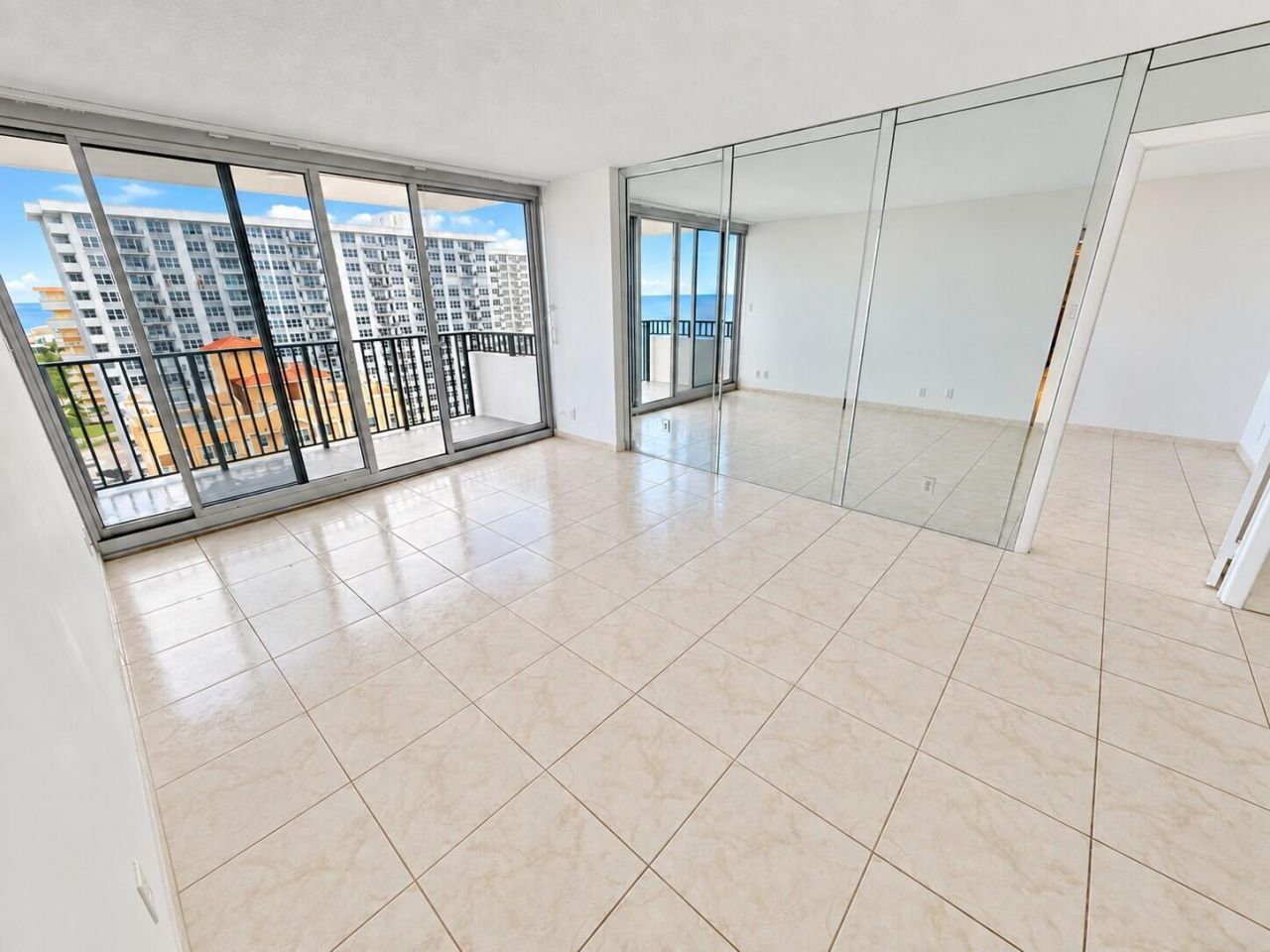 525 N Ocean Boulevard, Unit 1621, Pompano Beach, FL 33062 Photo