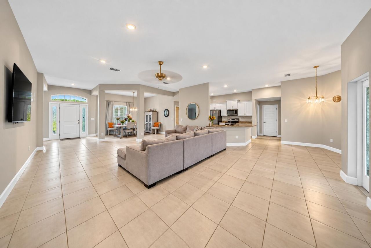 8525 Waterstone Boulevard, Fort Pierce, FL 34951 Photo