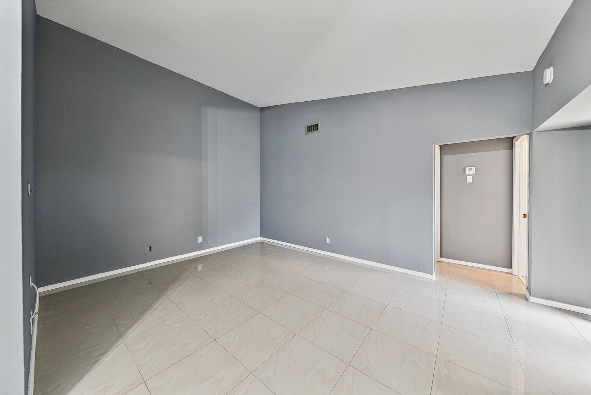 3402 Waterview Circle, Unit B, Palm Springs, FL 33461 Photo