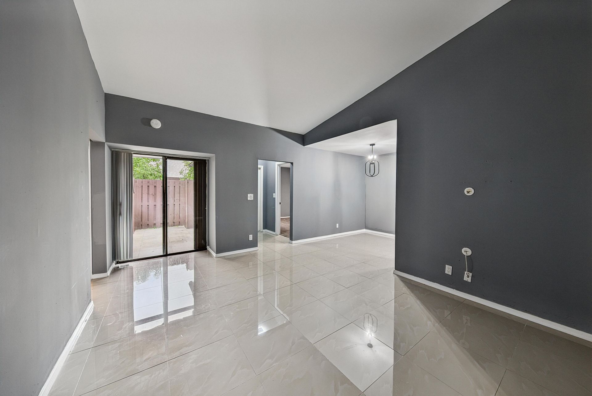 3402 Waterview Circle, Unit B, Palm Springs, FL 33461 Photo