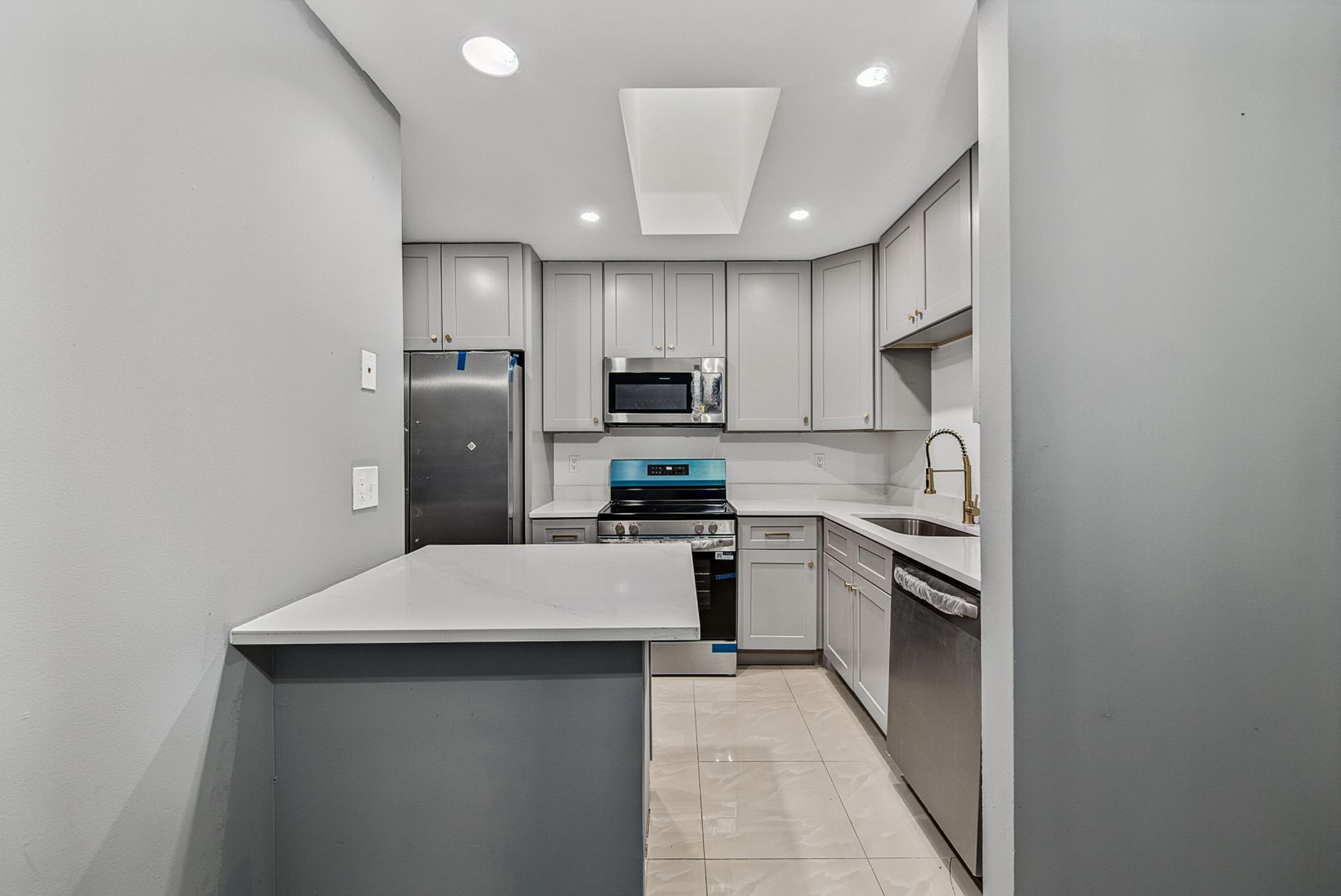 3402 Waterview Circle, Unit B, Palm Springs, FL 33461 Photo