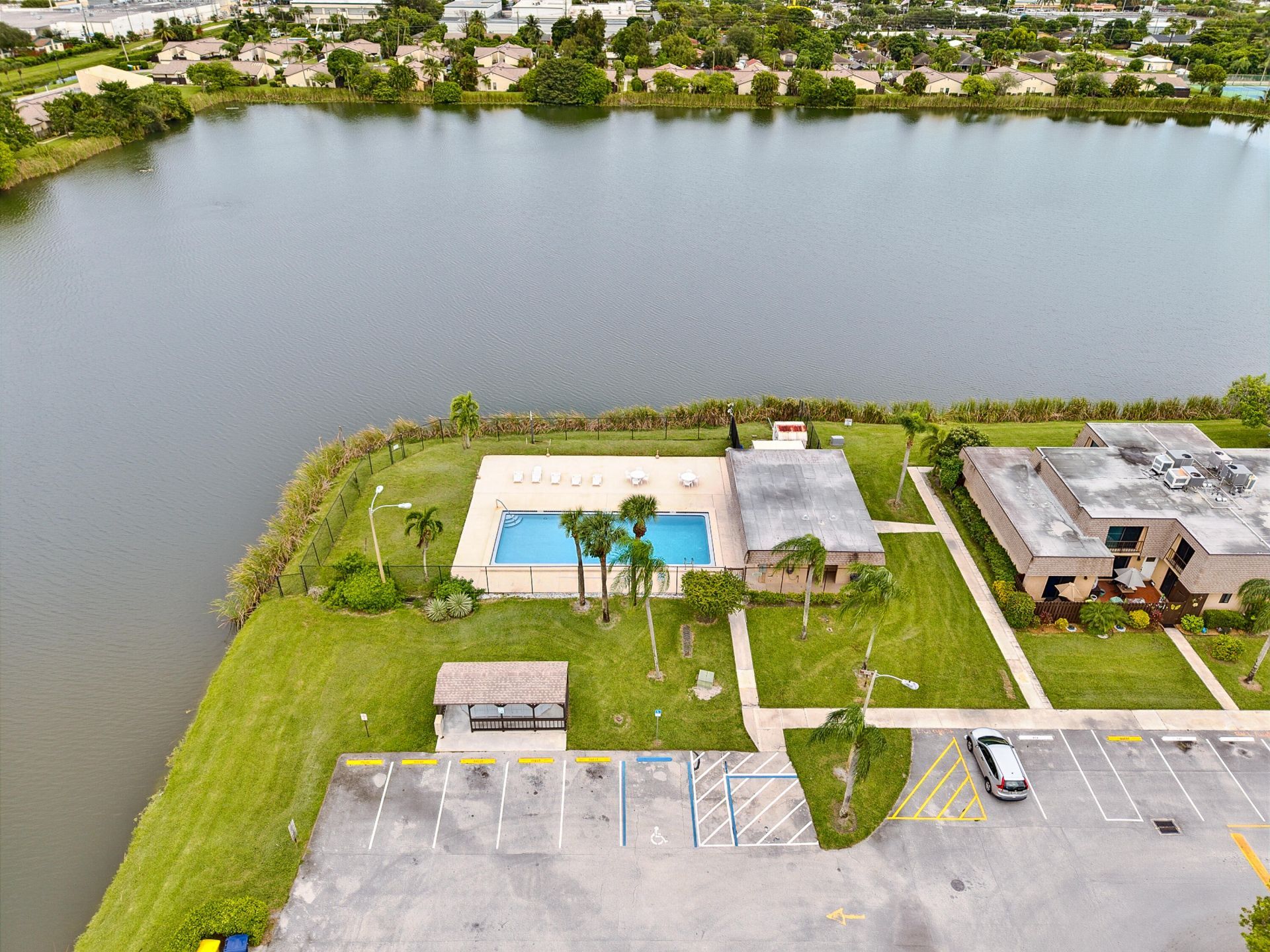 3402 Waterview Circle, Unit B, Palm Springs, FL 33461 Photo