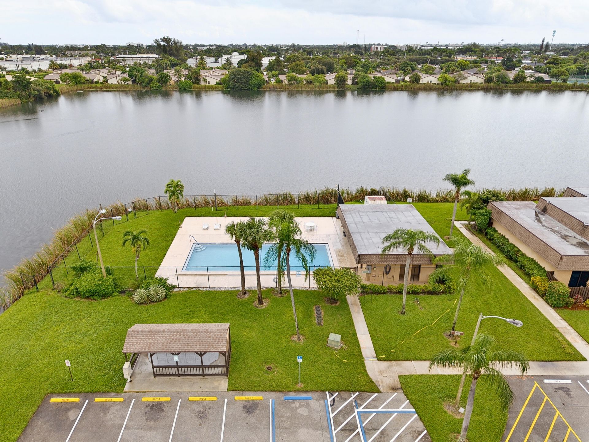 3402 Waterview Circle, Unit B, Palm Springs, FL 33461 Photo