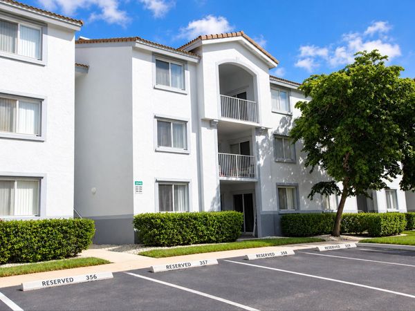 2640 S University Drive, Unit 222, Davie, FL 33328