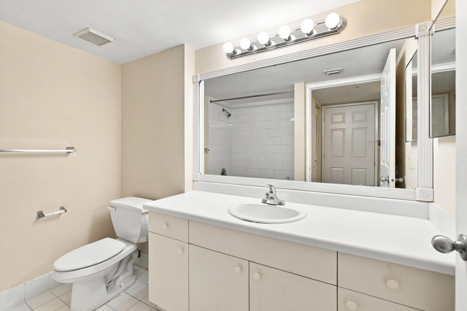 2640 S University Drive, Unit 222, Davie, FL 33328 Photo
