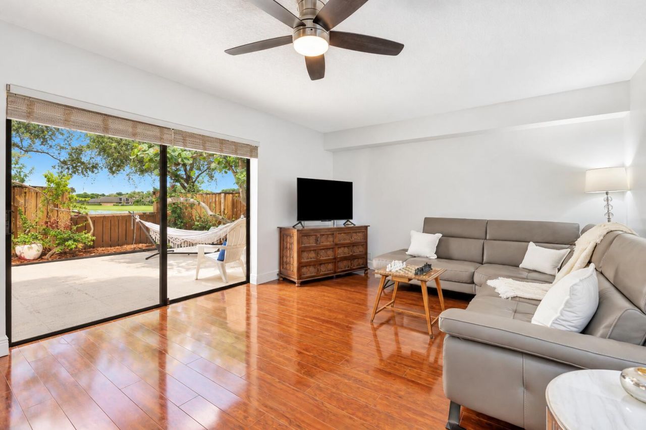 5133 51st Way, West Palm Beach, FL 33409 Photo
