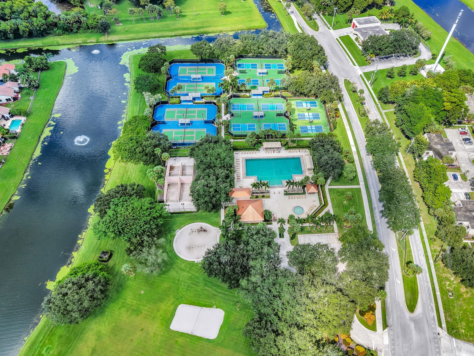 5133 51st Way, West Palm Beach, FL 33409 Photo
