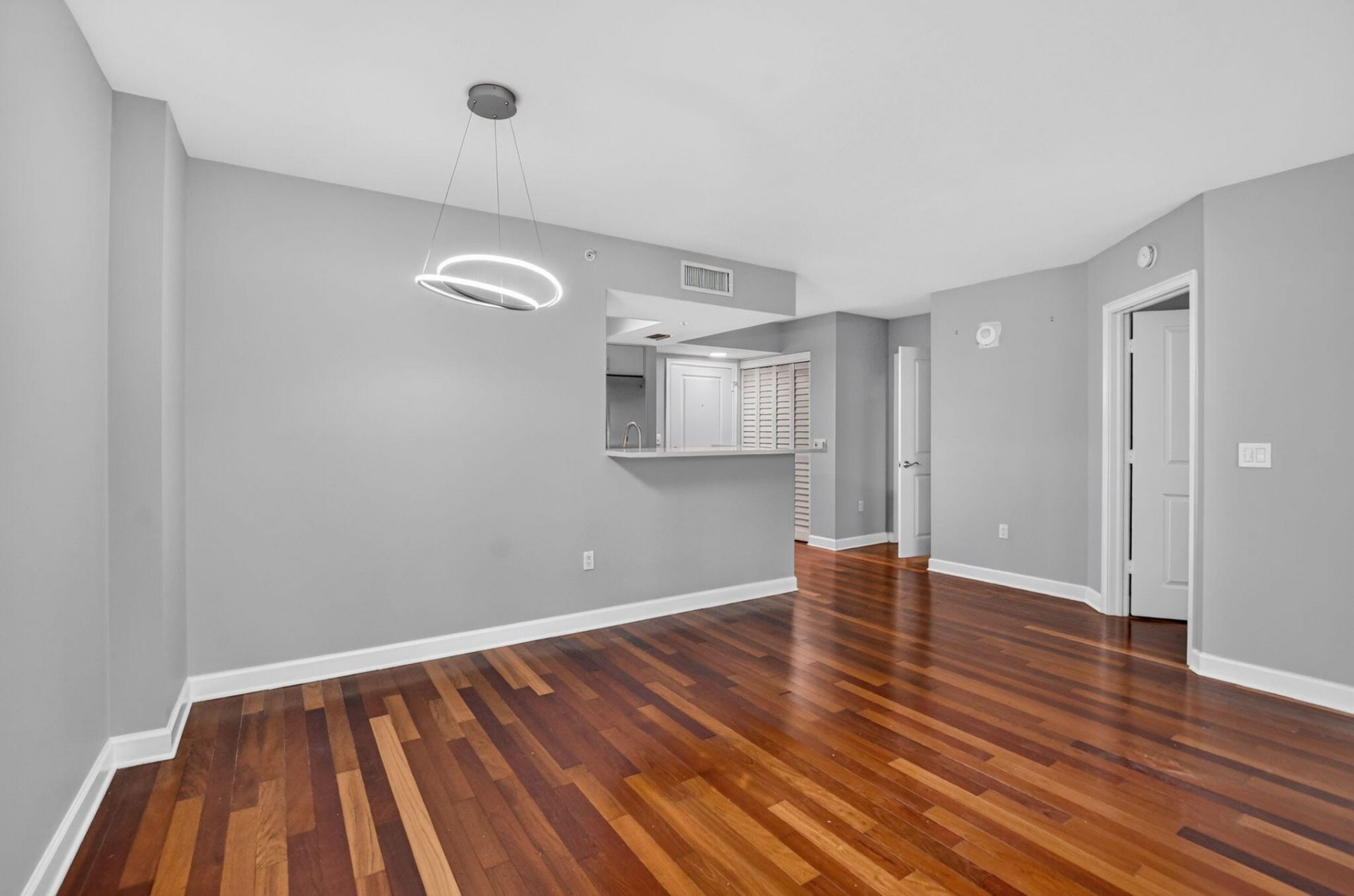 99 SE Mizner Boulevard, Unit 435, Boca Raton, FL 33432 Photo