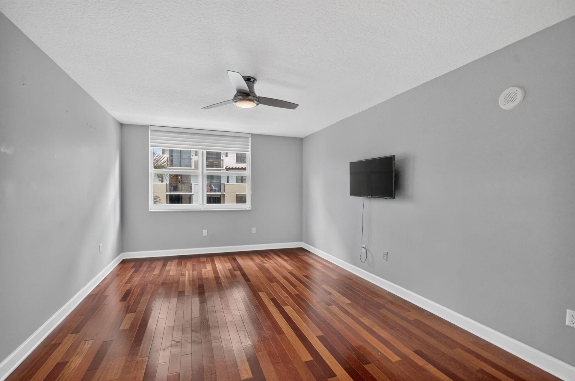 99 SE Mizner Boulevard, Unit 435, Boca Raton, FL 33432 Photo