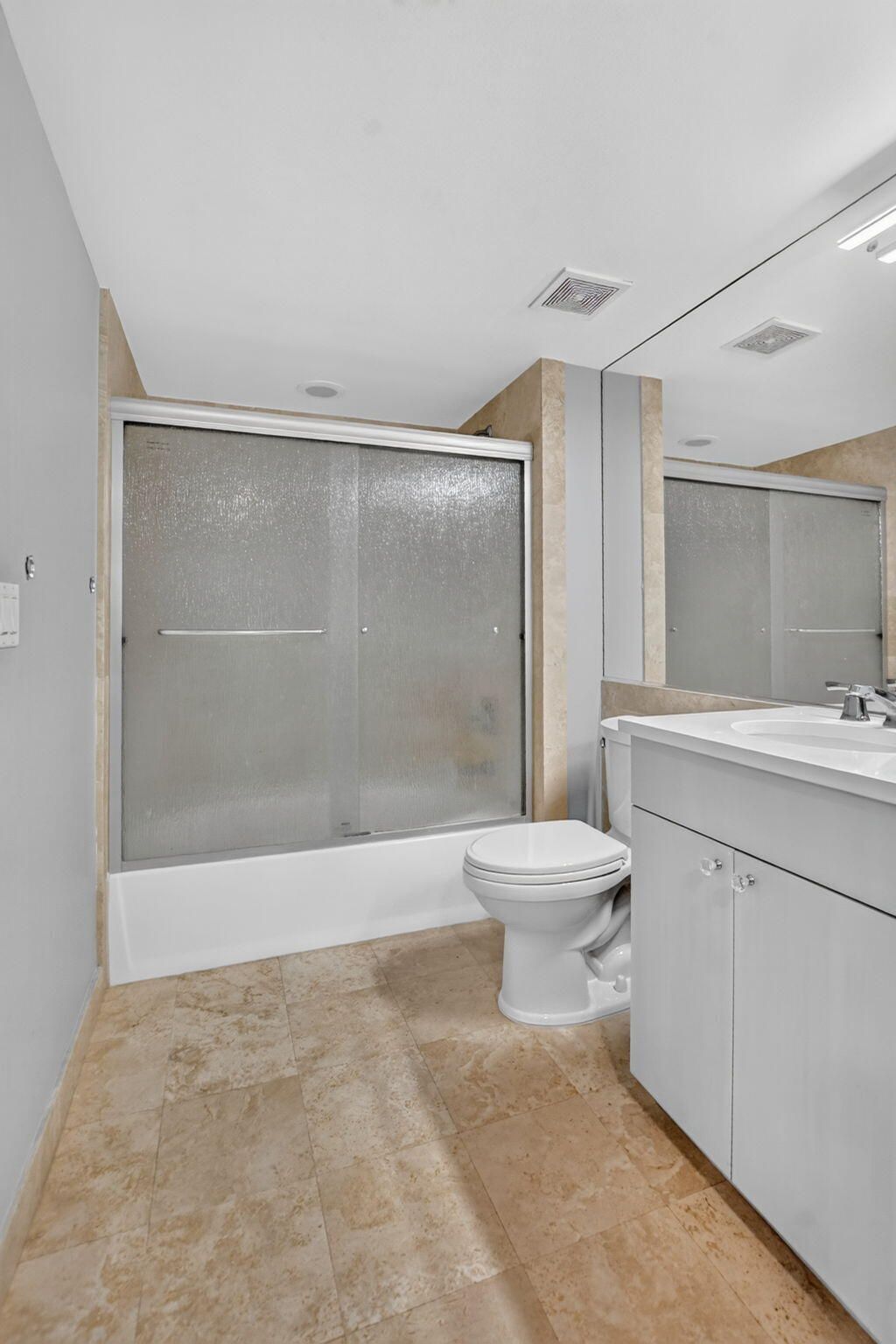 99 SE Mizner Boulevard, Unit 435, Boca Raton, FL 33432 Photo
