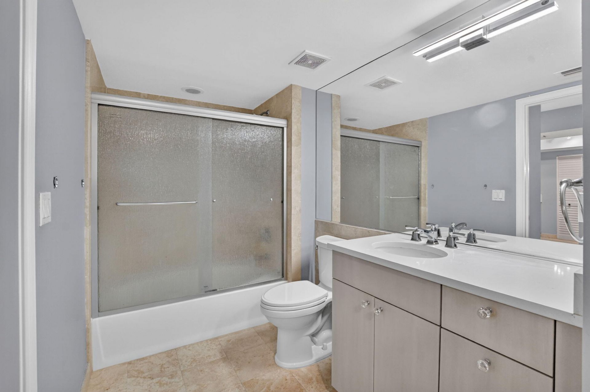 99 SE Mizner Boulevard, Unit 435, Boca Raton, FL 33432 Photo