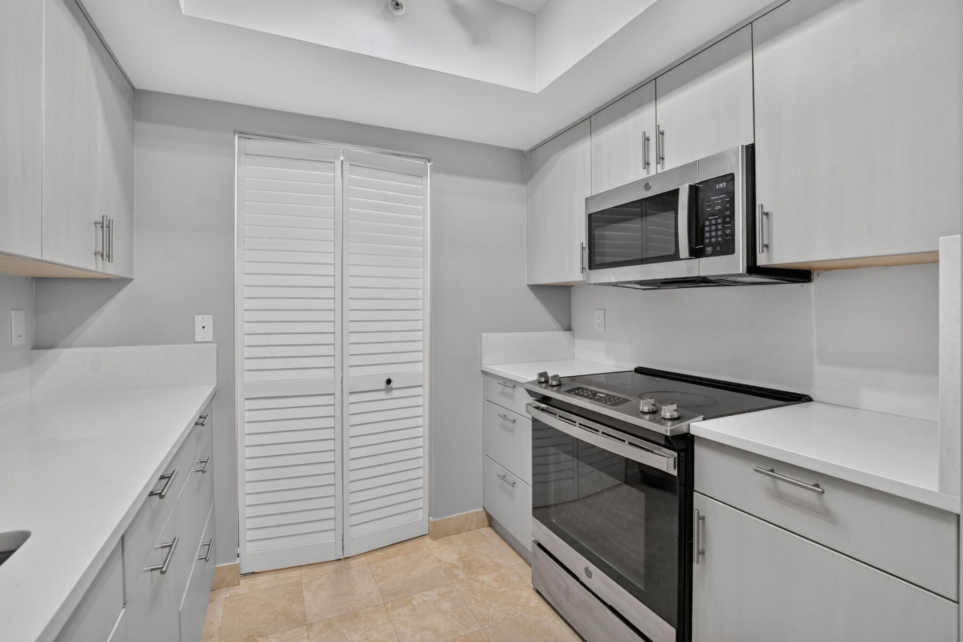 99 SE Mizner Boulevard, Unit 435, Boca Raton, FL 33432 Photo