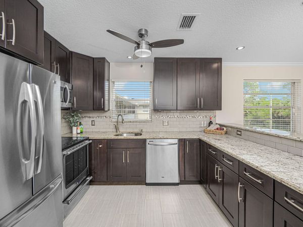 16 LAKE VISTA Trail, Unit 202, Port St. Lucie, FL 34952