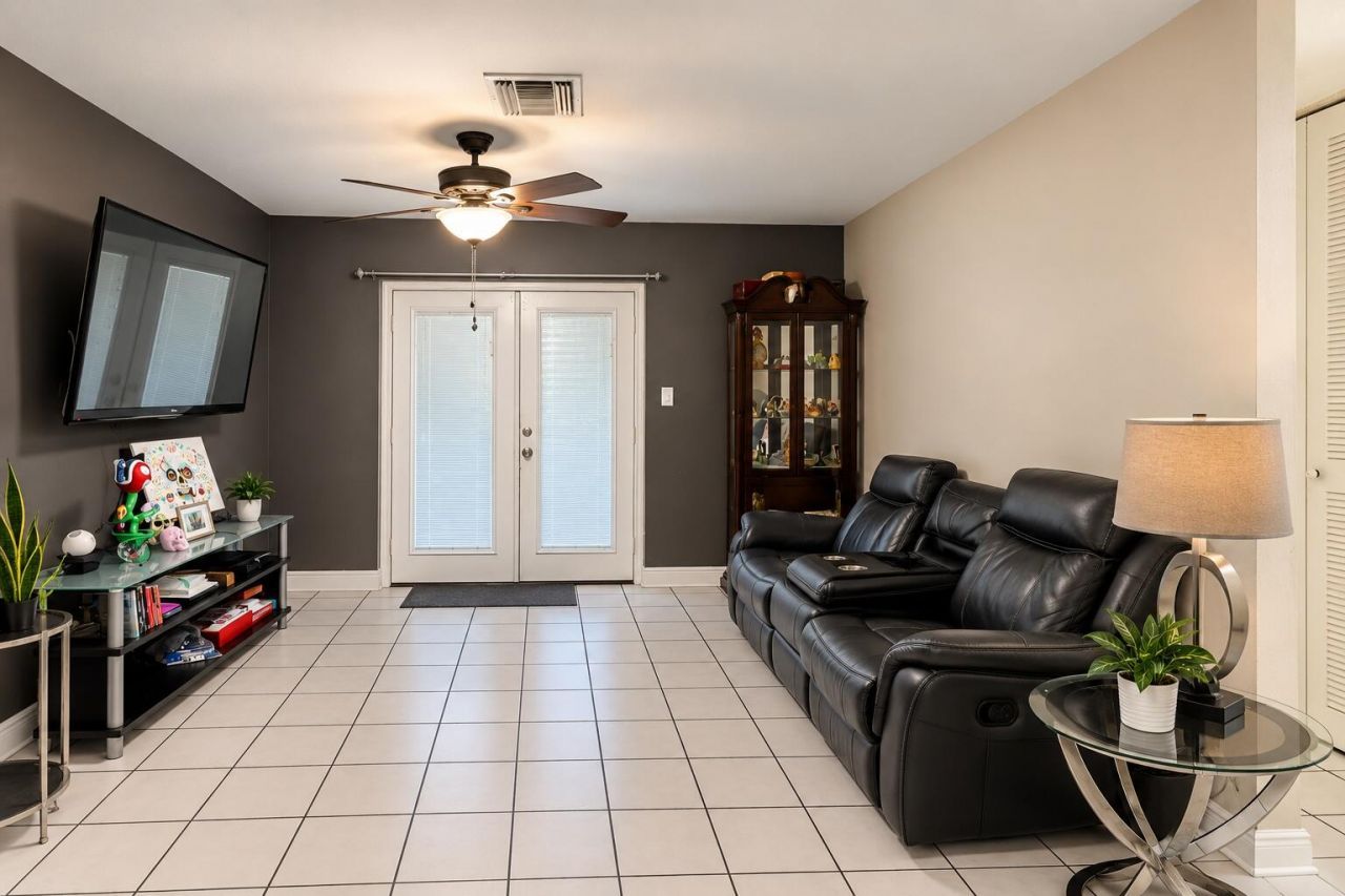 465 NW 16th Street, Homestead, FL 33030 Photo