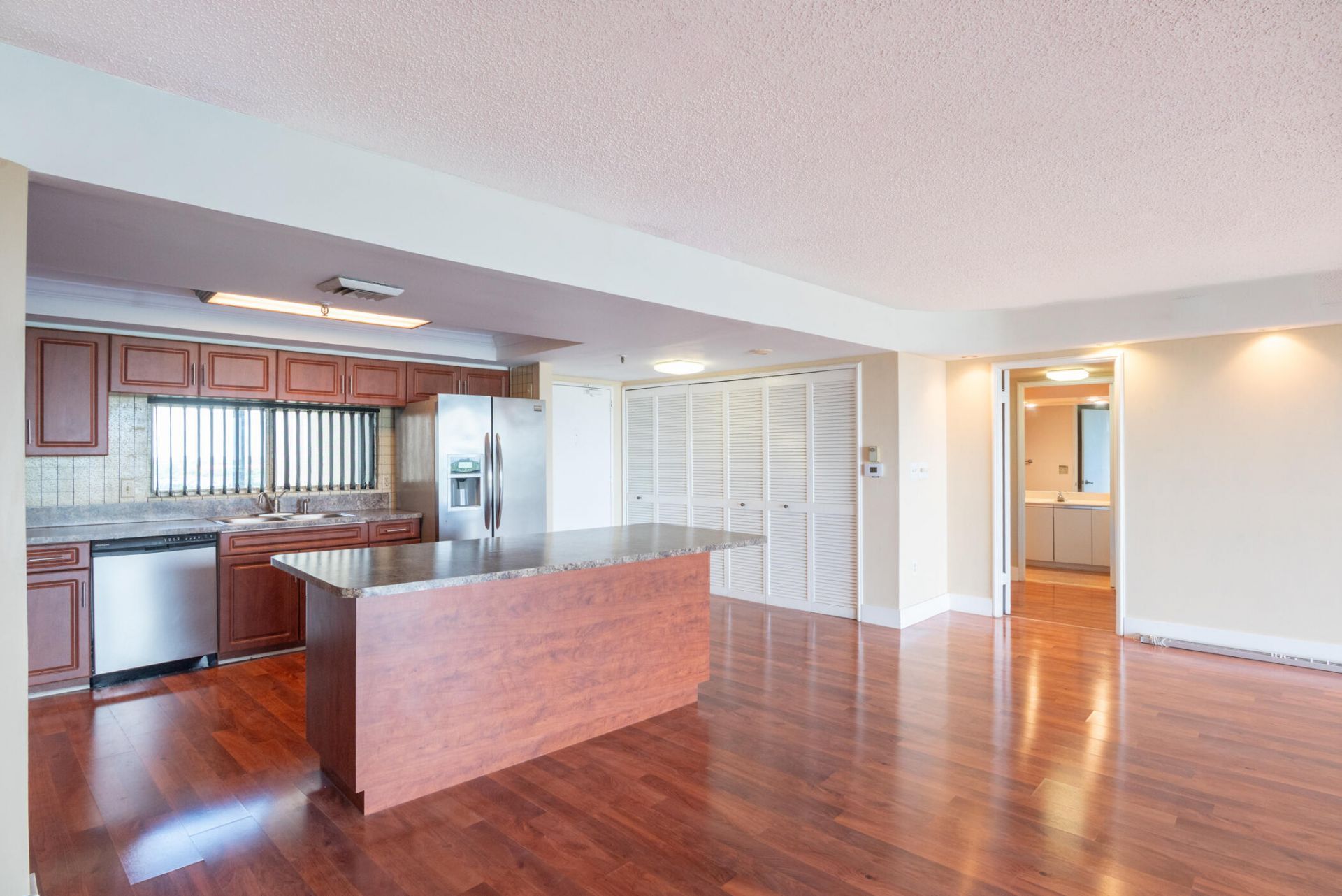 2480 Presidential Way, Unit 903, West Palm Beach, FL 33401 Photo