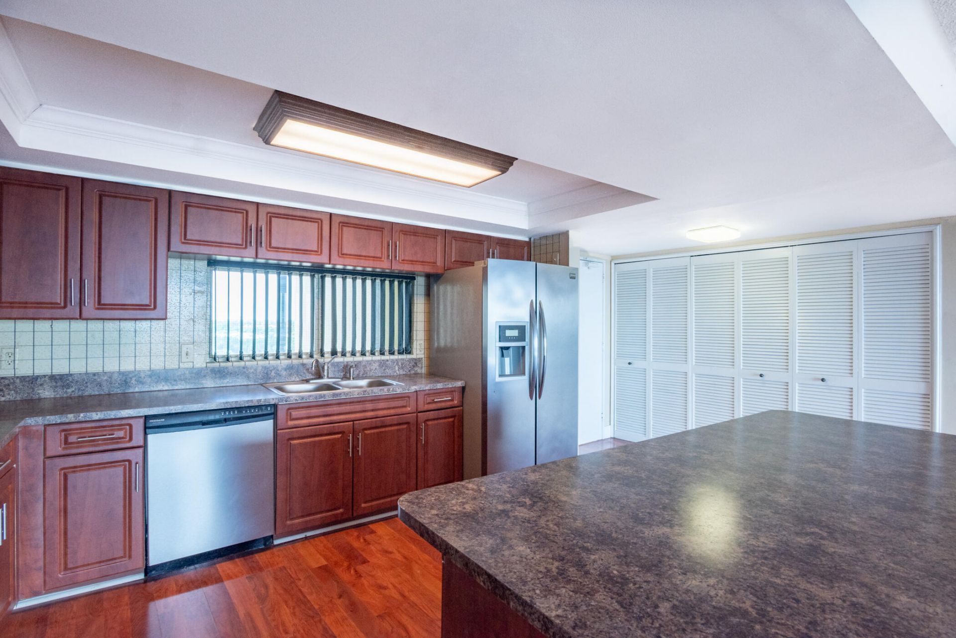 2480 Presidential Way, Unit 903, West Palm Beach, FL 33401 Photo
