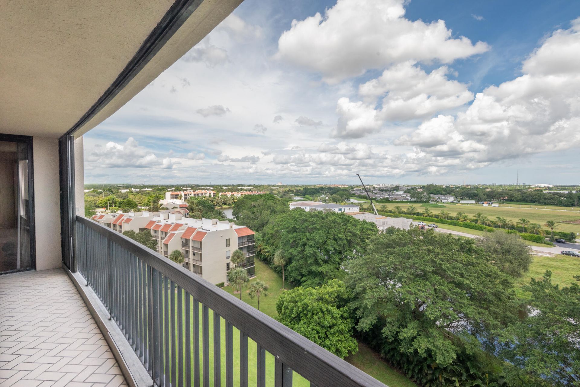 2480 Presidential Way, Unit 903, West Palm Beach, FL 33401 Photo