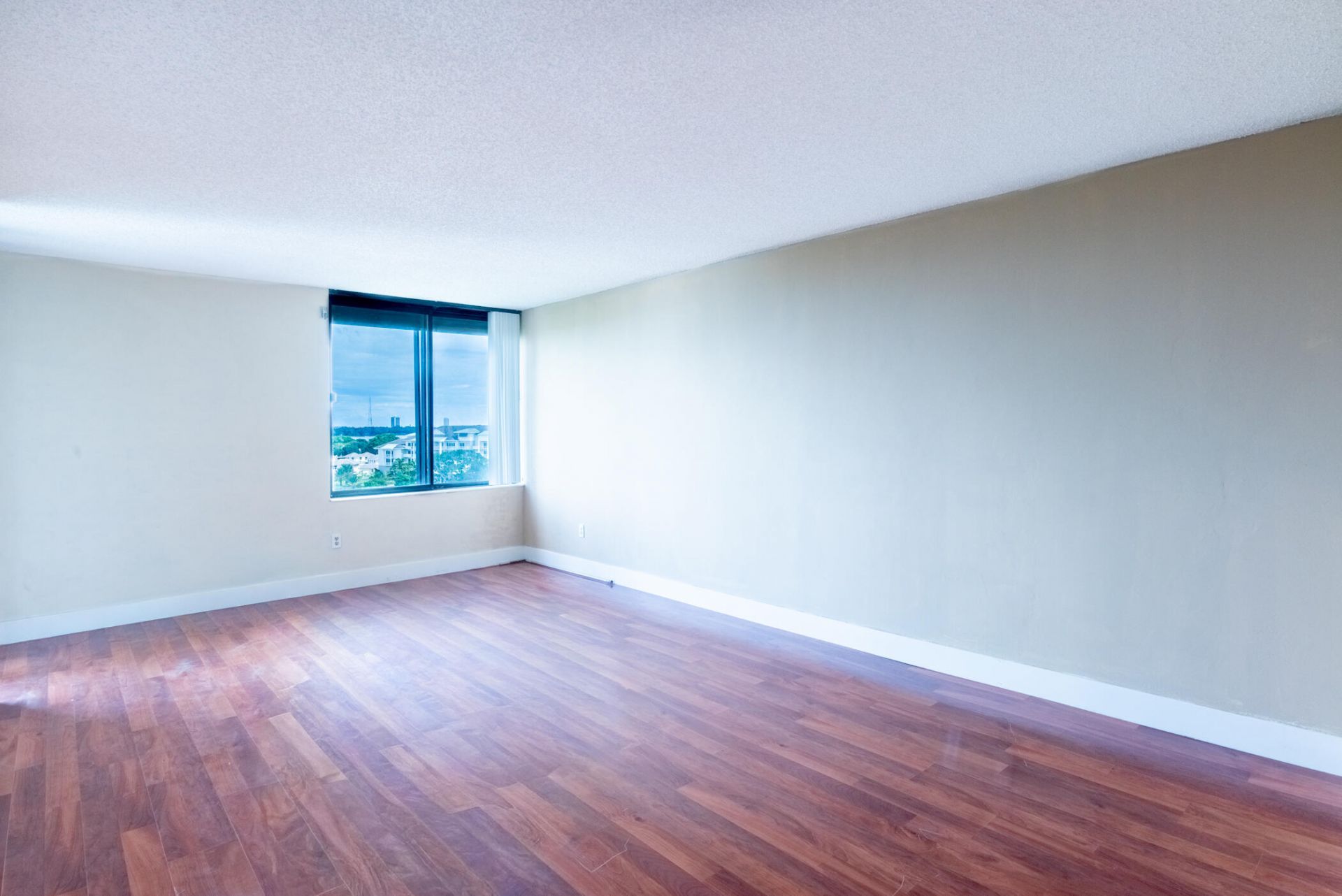 2480 Presidential Way, Unit 903, West Palm Beach, FL 33401 Photo
