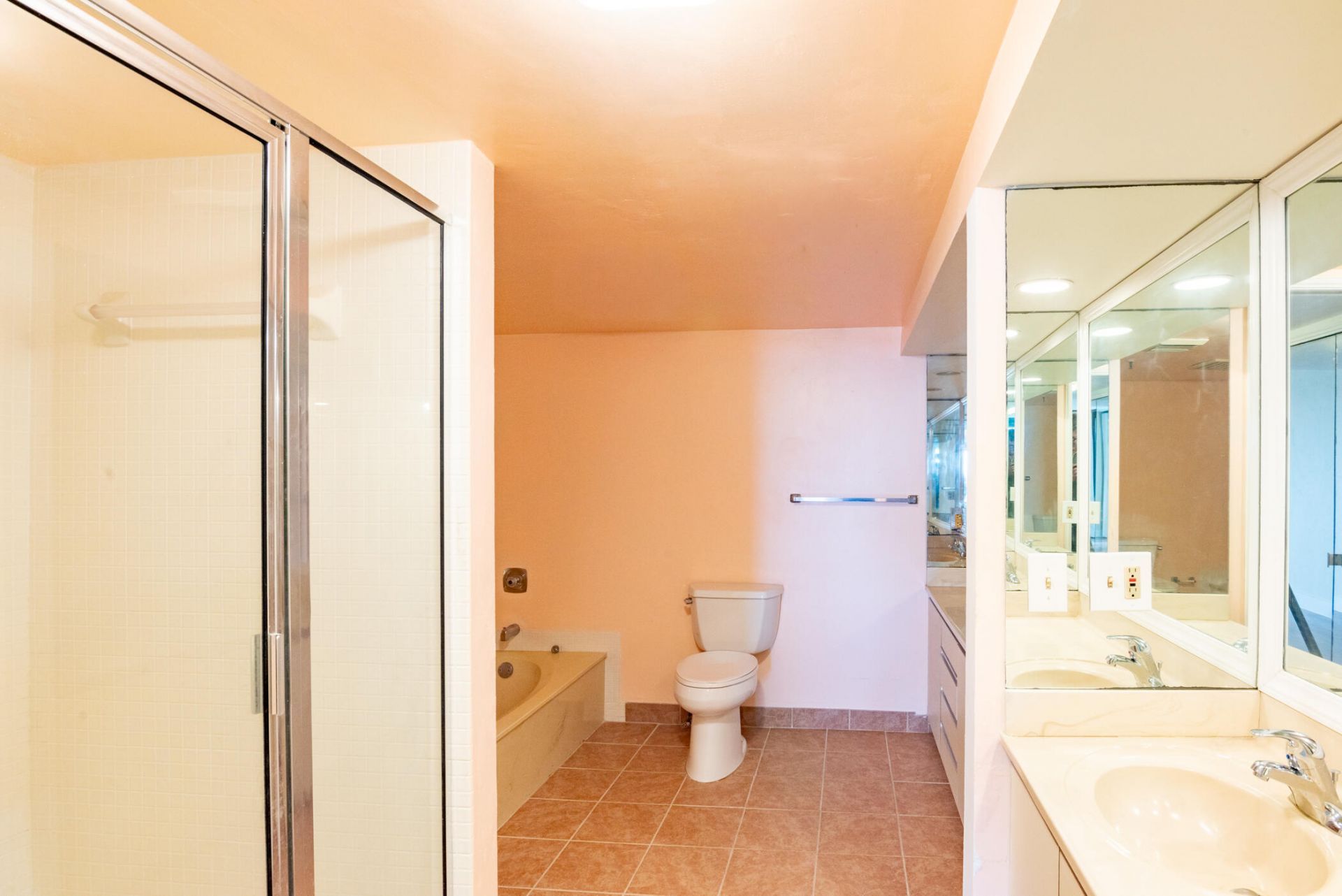 2480 Presidential Way, Unit 903, West Palm Beach, FL 33401 Photo