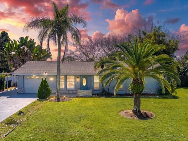 2031 SE NEW YORK Street, Port St. Lucie, FL 34952