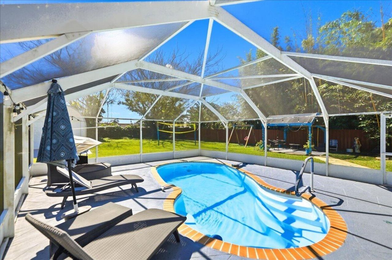 2031 SE New York Street, Port Saint Lucie, FL 34952 Photo